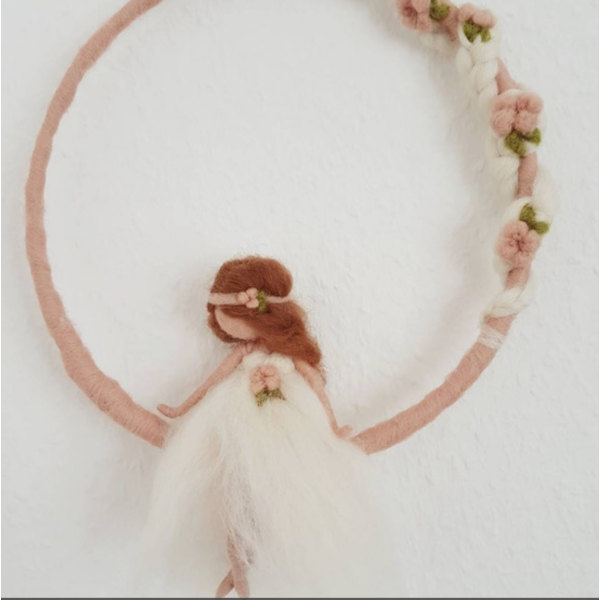 Nadelgefilztes Mobile Blumenfee